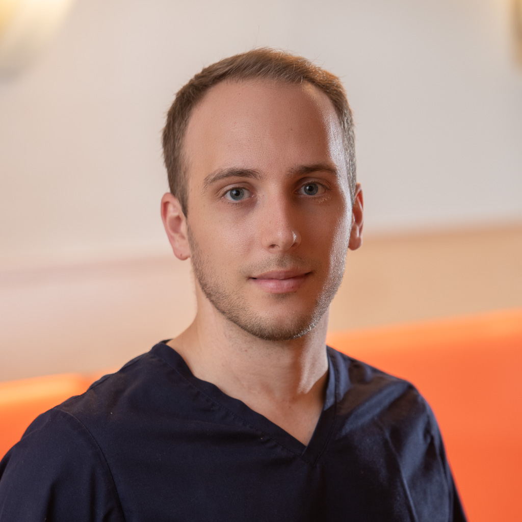 Dr. Dudás Máté